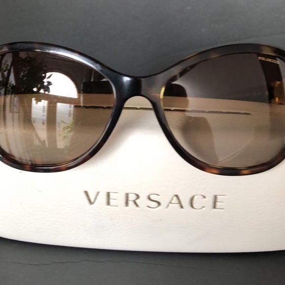 Versace sunglasses *authentic* - Picture 3 of 9